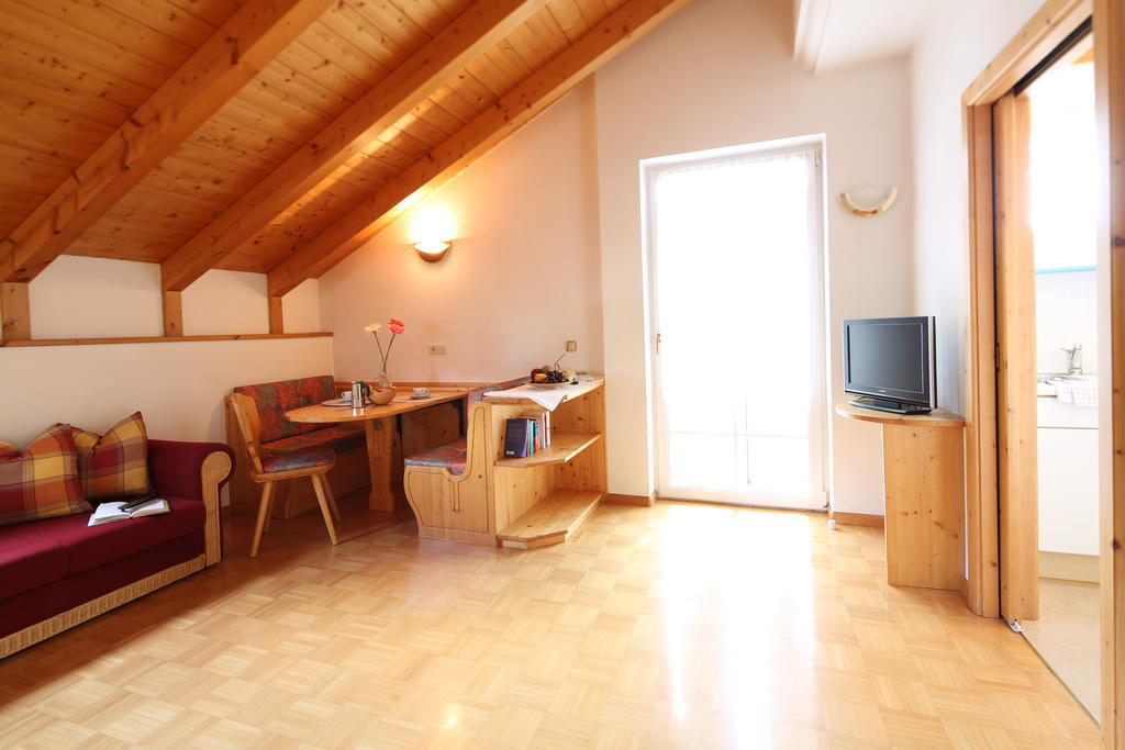 Residence Rose San Candido Chambre photo